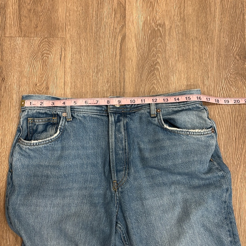 We The Free Jeans. Size 30. - Picture 7 of 9